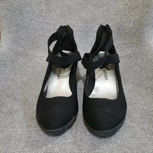 Anne Klein Sport  Black Wedge Pump 7.5